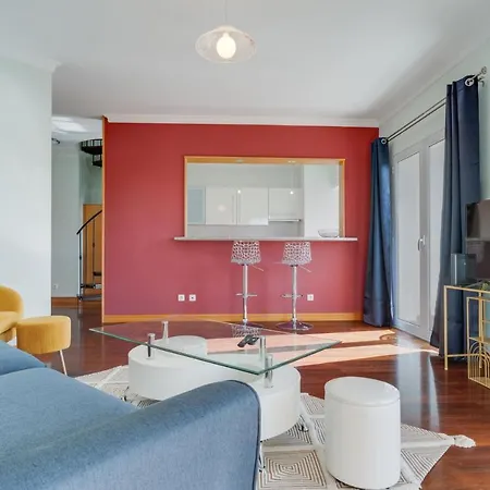 Duplex By Hr Madeira