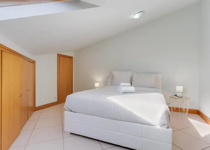 Duplex By Madeira Daire *